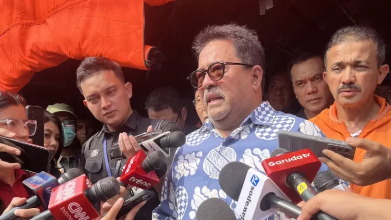 Rano Karno Sebut Bakal Bedah Rumah Korban Kebakaran di Bukit Duri Tebet