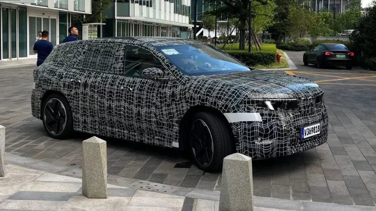 BMW iX3 Generasi Baru Menampakkan Diri, Diklaim Sanggup Menempuh 900 Km