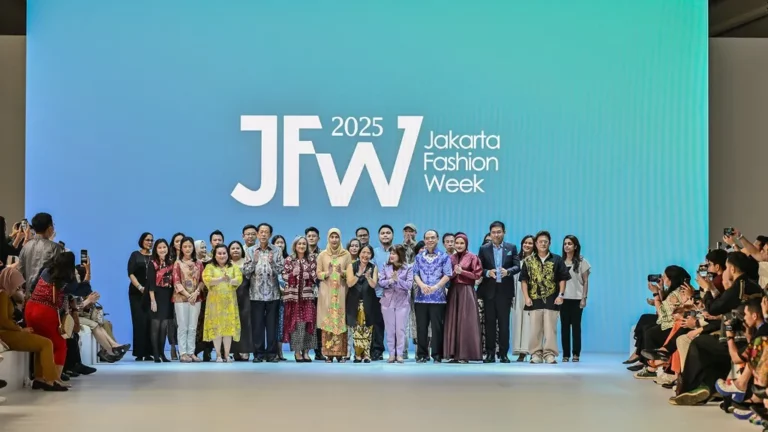 Jakarta Fashion Week 2025 Tren Baru di Industri Mode Indonesia