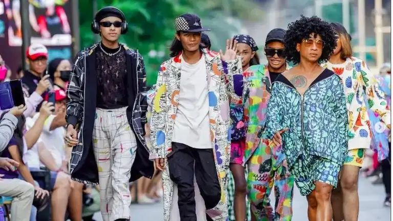 Tren Fashion 2025: Revolusi Gaya Berkelanjutan, Teknologi Tekstil Pintar, dan Kebangkitan Desainer Lokal